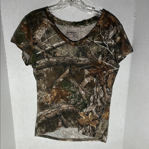 Magellan Outdoors Brown Tan Fitted Short Sleeve T-Shirt - Picture 1 of 3